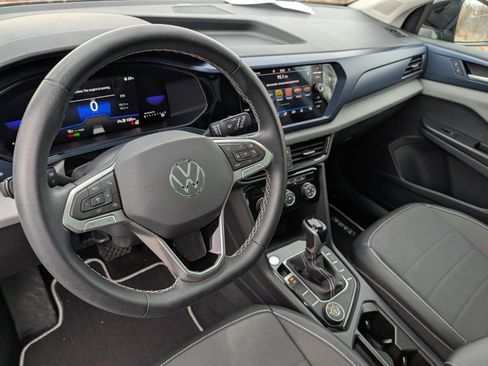 Used 2023 Volkswagen Taos SE image 24
