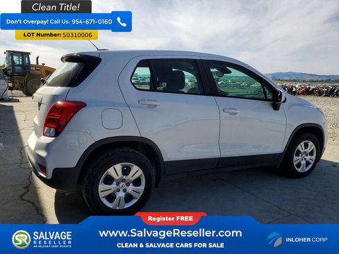 Used 2017 Chevrolet Trax LS FWD image 4