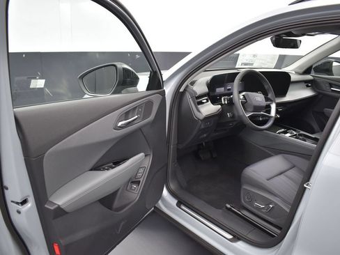 New 2026 Audi Q3 quattro 2.0T AWD/4WD image 5