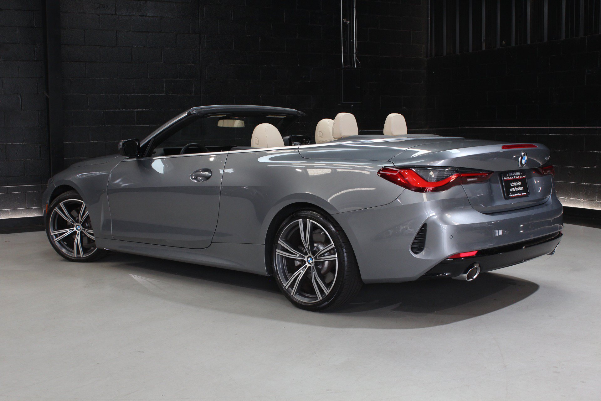 Used 2024 BMW 430i Convertible w/ Premium Package RWD image 14