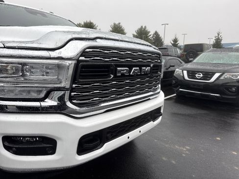 Used 2023 RAM 2500 Limited image 2