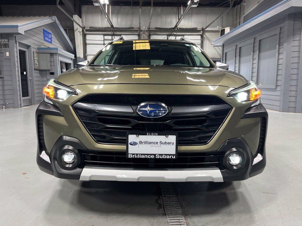 Certified 2025 Subaru Outback Touring AWD/4WD image 7