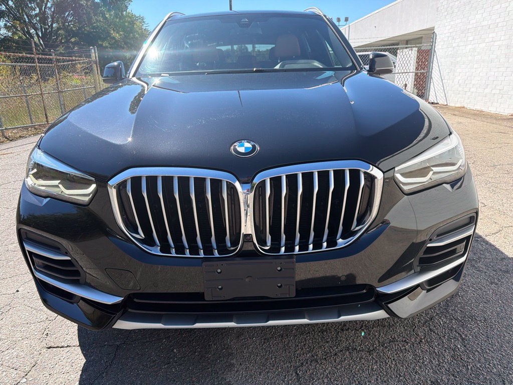 Used 2022 BMW X5 xDrive40i w/ Parking Assistance Package AWD/4WD image 7
