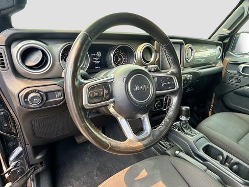 Used 2023 Jeep Wrangler Unlimited Sahara w/ Cold Weather Group AWD/4WD image 12
