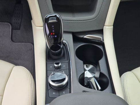 Used 2024 Cadillac XT5 Premium Luxury FWD image 27