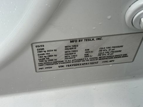Used 2023 Tesla Model Y Long Range AWD/4WD image 30