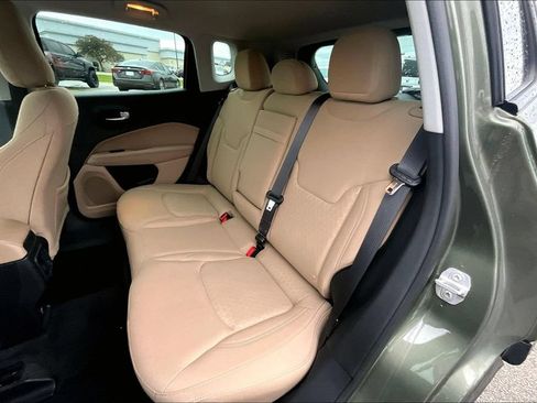 Used 2018 Jeep Compass Sport AWD/4WD image 24