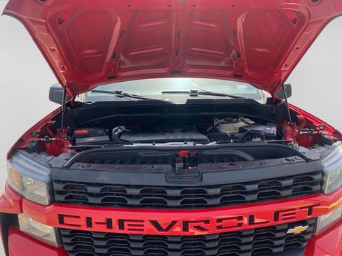 Used 2020 Chevrolet Silverado 1500 Custom w/ Custom Value Package RWD image 13