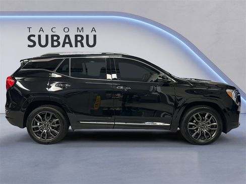 Used 2024 GMC Terrain Denali w/ Black Diamond Edition image 5