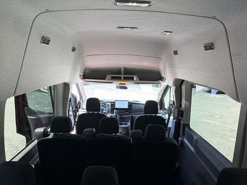 Used 2024 Ford Transit 350 XLT RWD image 35