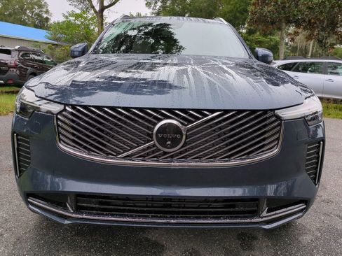 New 2026 Volvo XC90 B6 Plus w/ Protection Package Premier image 9