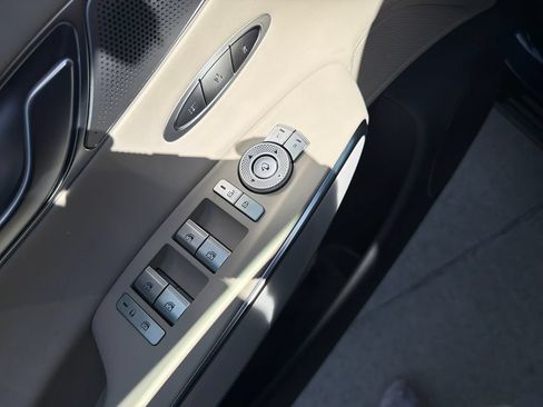 New 2026 Genesis GV70 2.5T Advanced AWD/4WD image 11