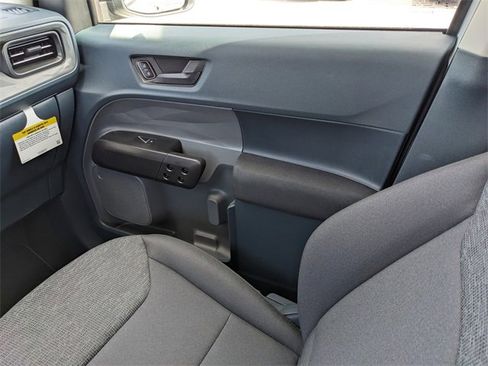 New 2025 Ford Maverick XL w/ Equipment Group 102A image 16