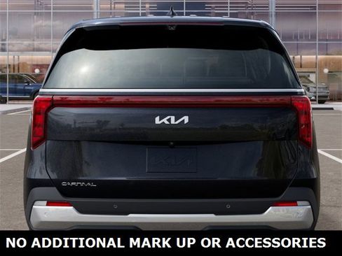New 2026 Kia Carnival EX image 13