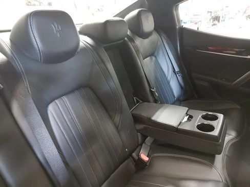 Used 2023 Maserati Ghibli Modena RWD image 12