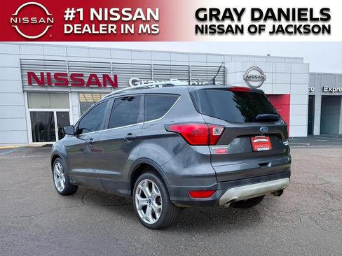 Used 2019 Ford Escape Titanium FWD image 5