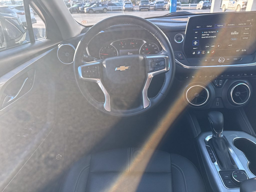 Used 2024 Chevrolet Blazer LT w/ Midnight/Sport Edition AWD/4WD image 17