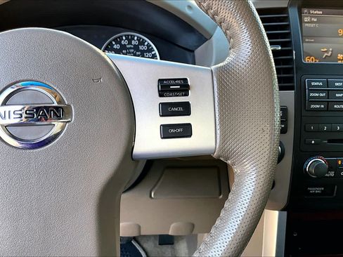 Used 2012 Nissan Pathfinder LE RWD image 25