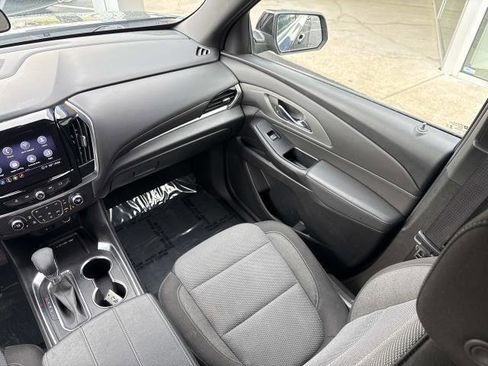 Used 2024 Chevrolet Traverse LT FWD image 30