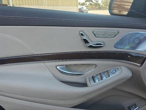 Used 2018 Mercedes-Benz S 450 4MATIC Sedan w/ Premium Package image 17