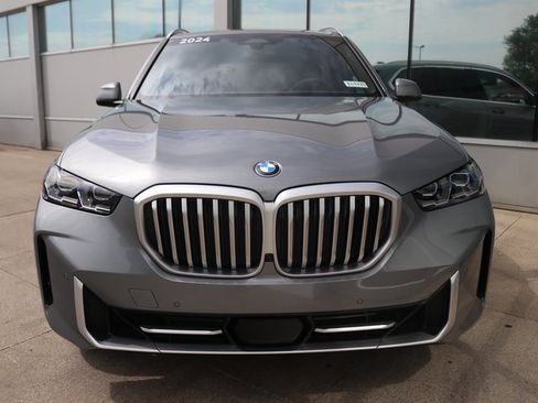 Used 2024 BMW X5 xDrive40i image 2