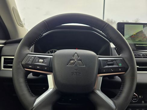 New 2026 Mitsubishi Outlander SE image 27