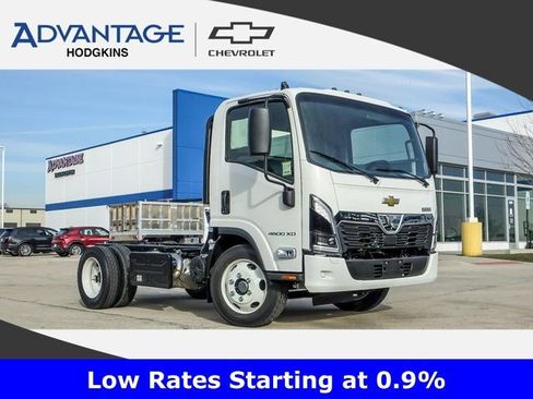 New 2025 Chevrolet Low Cab Forward 4500 XD image 1