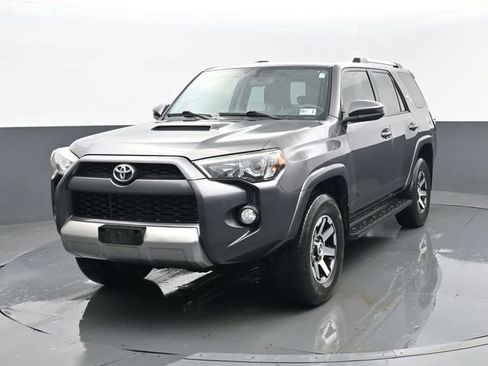 Used 2018 Toyota 4Runner TRD Off-Road image 22