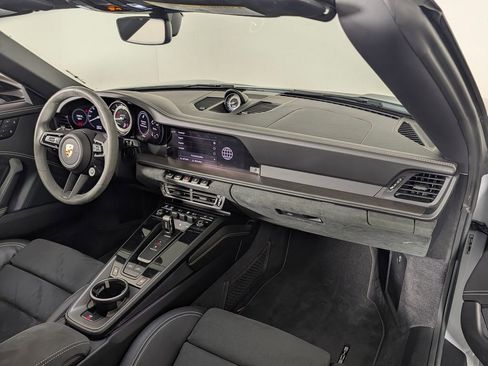 Certified 2023 Porsche 911 Targa 4 GTS AWD/4WD image 18