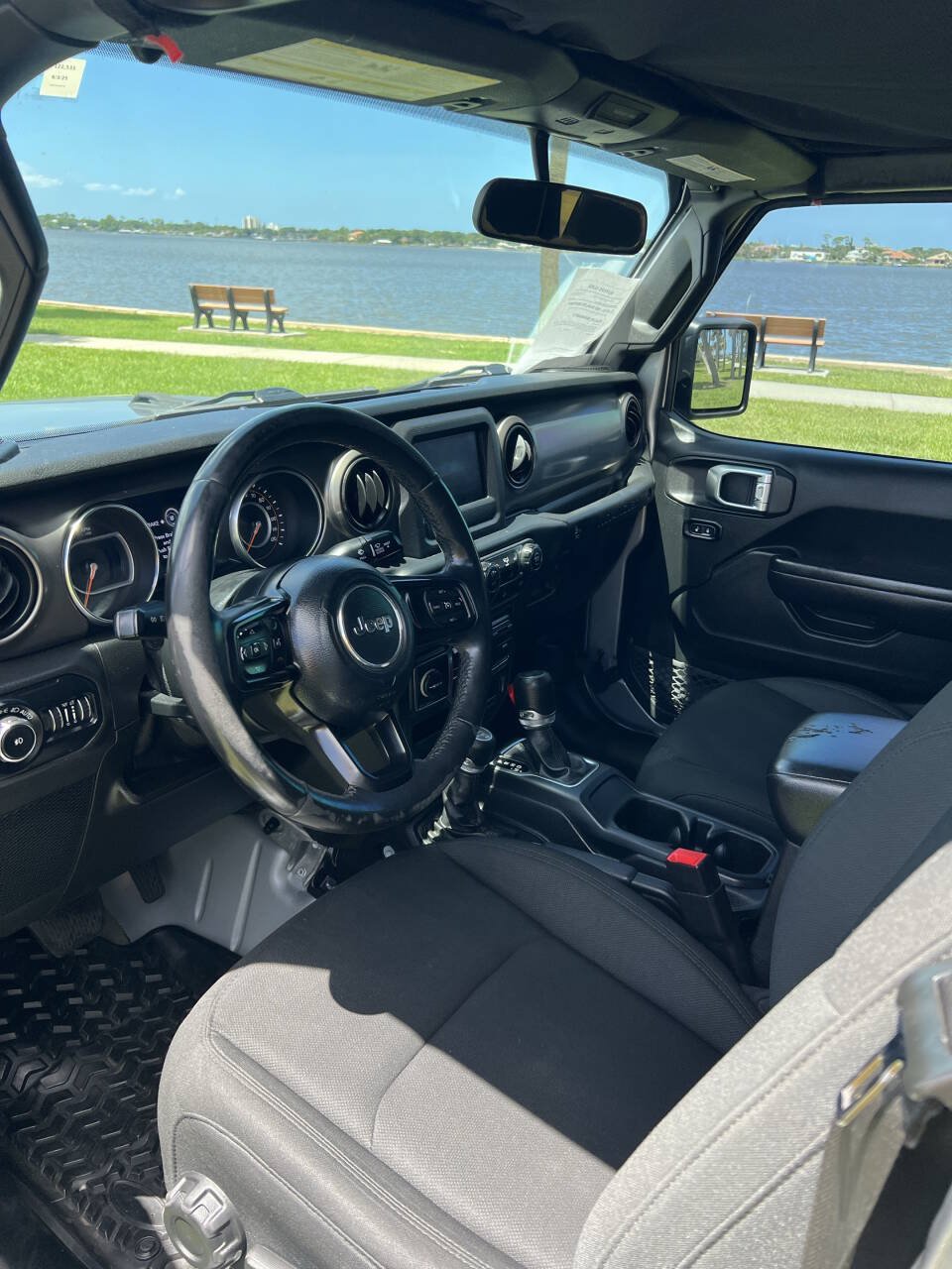 Used 2018 Jeep Wrangler Unlimited Sport S AWD/4WD image 13