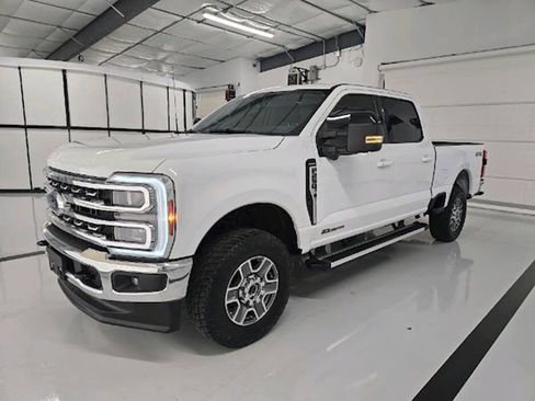 Used 2024 Ford F250 Lariat w/ FX4 Off-Road Package AWD/4WD image 1