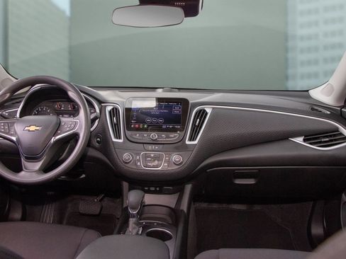 Used 2024 Chevrolet Malibu LS image 16
