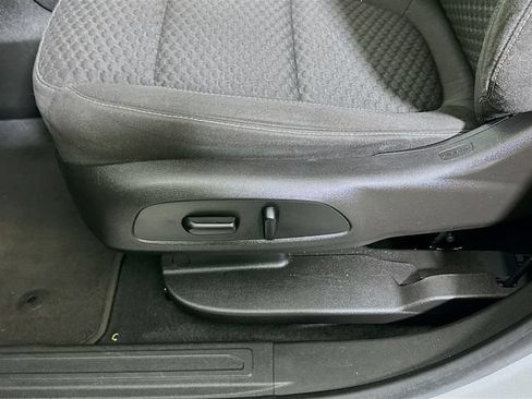 Used 2017 GMC Acadia SLE w/ Driver Alert Package I FWD image 24