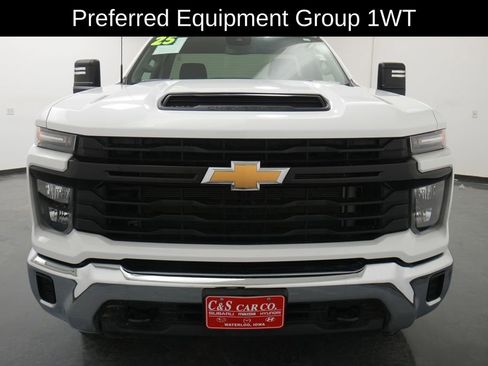 Used 2025 Chevrolet Silverado 2500 W/T w/ WT Convenience Package AWD/4WD image 2
