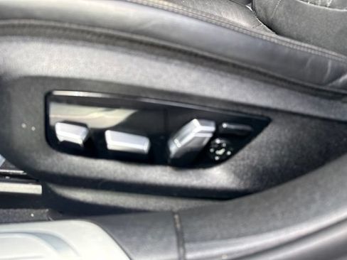 Used 2019 BMW 750i xDrive w/ Executive Package AWD/4WD image 12