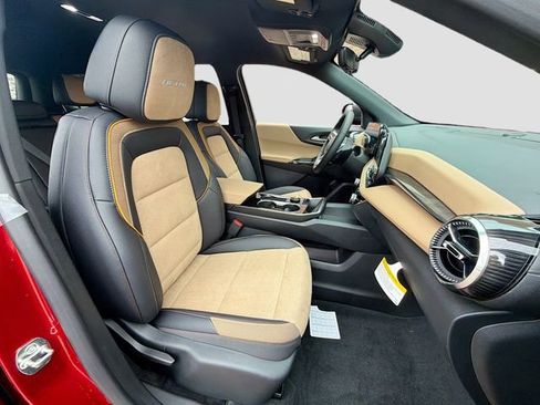 New 2026 Chevrolet Equinox ACTIV w/ Safety and Technology Package AWD/4WD image 30