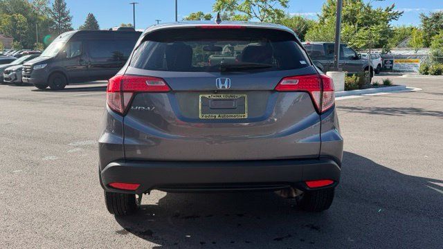 Used 2017 Honda HR-V EX image 4