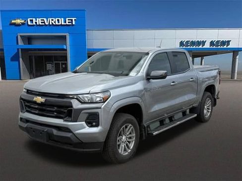 Used 2024 Chevrolet Colorado LT w/ LT Convenience Package II AWD/4WD image 38