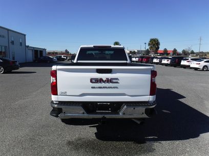 Used 2022 GMC Sierra 2500 Pro w/ Convenience Package