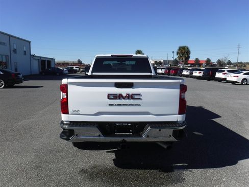 Used 2022 GMC Sierra 2500 Pro w/ Convenience Package image 4