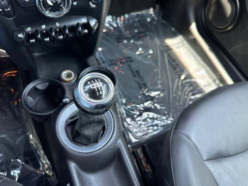 Used 2011 MINI Cooper Convertible FWD image 16