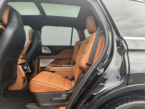 Used 2020 Lincoln Aviator Black Label w/ Dynamic Handling Package image 35