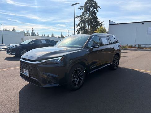 Used 2026 Lexus TX 350 AWD w/ Technology Package image 2