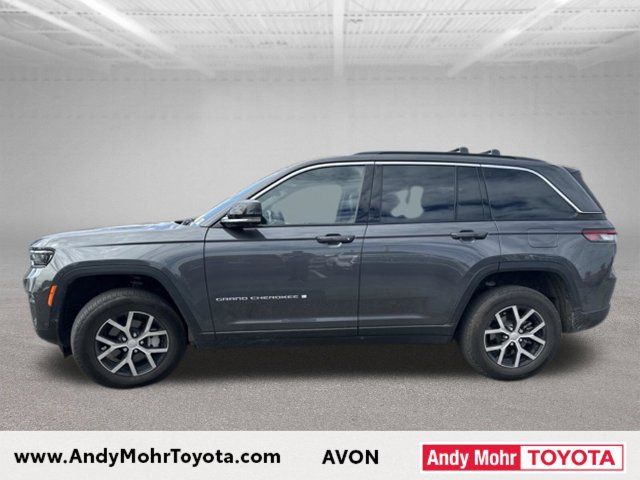 Used 2025 Jeep Grand Cherokee Limited w/ Luxury Tech Group II AWD/4WD image 5