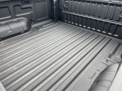 New 2025 Ford Ranger Raptor image 24