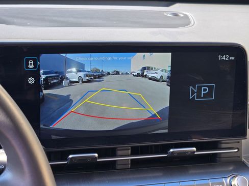 Certified 2025 Hyundai Kona SEL image 33