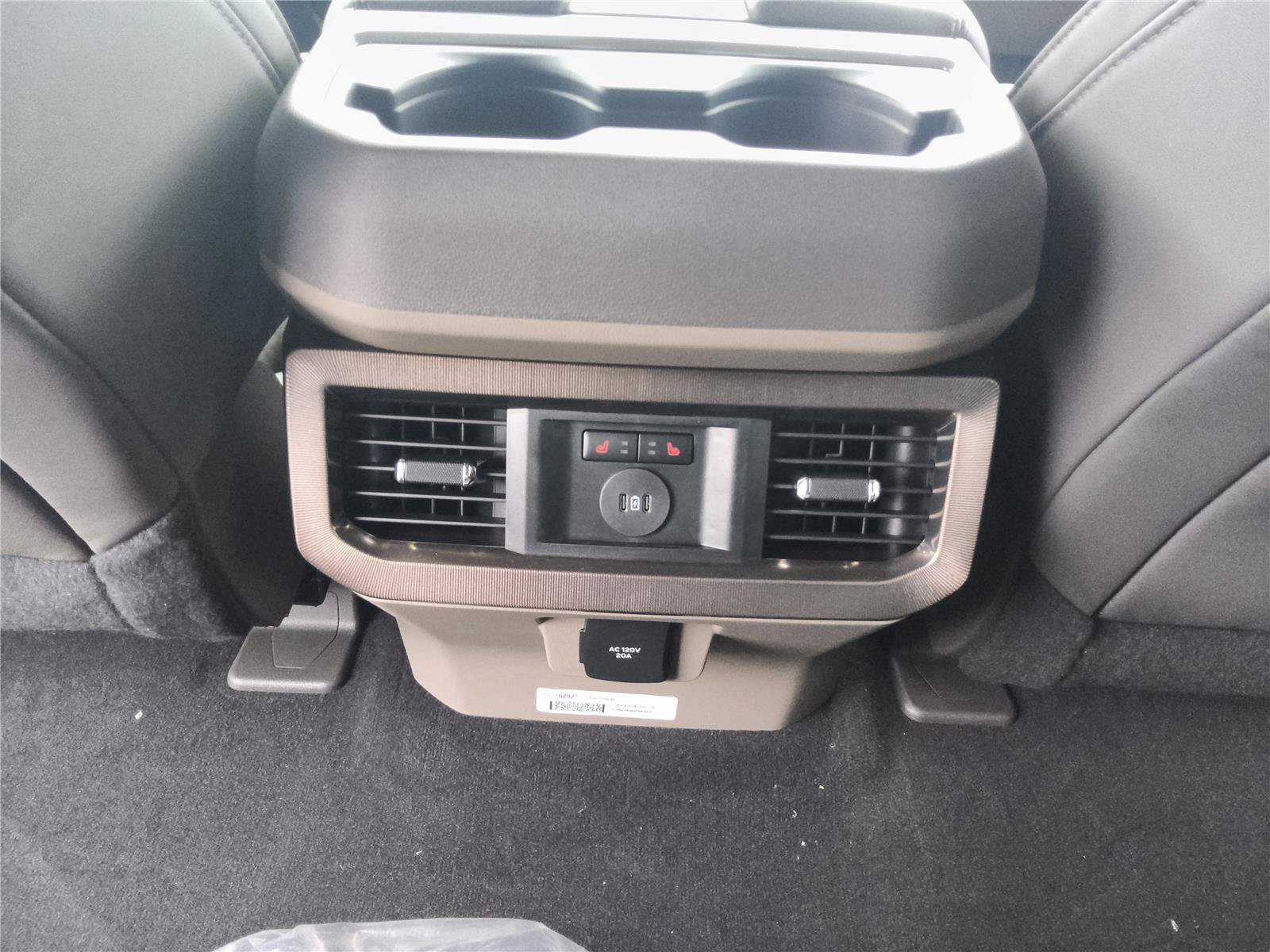 New 2027 Ford F250 Platinum w/ Platinum Plus Package AWD/4WD image 29