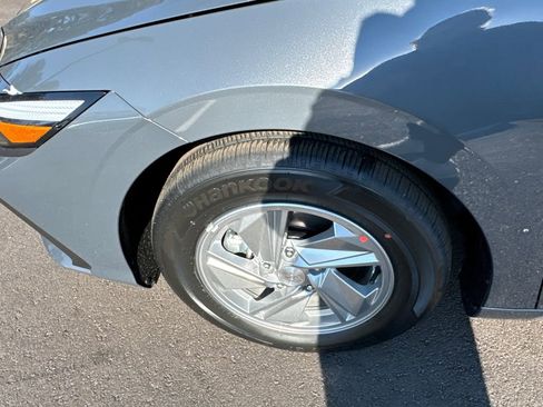 New 2026 Hyundai Elantra SE image 21