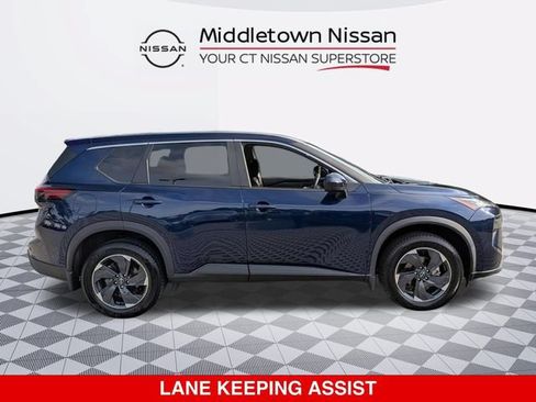 Certified 2024 Nissan Rogue SV AWD/4WD image 2