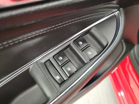 Used 2017 Chevrolet Cruze Premier FWD image 12